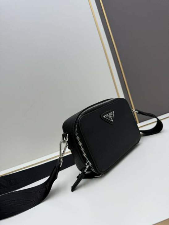 Picture of Prada Mens Bags _SKUfw185889141fw